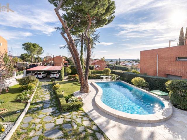 Chalet en venta en Rozas De Puerto Real, Madrid