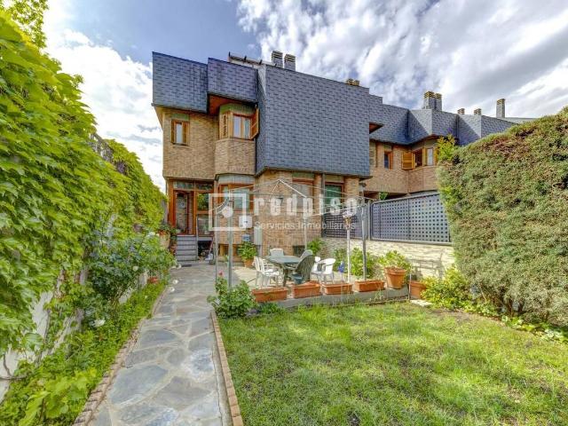 Chalet en venta en Rozas De Puerto Real, Madrid