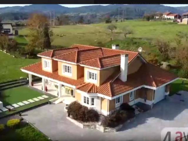 Chalet en venta en Las Regueras, Asturias