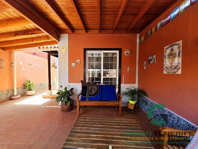 Chalet en venta en Las Casas, Arona