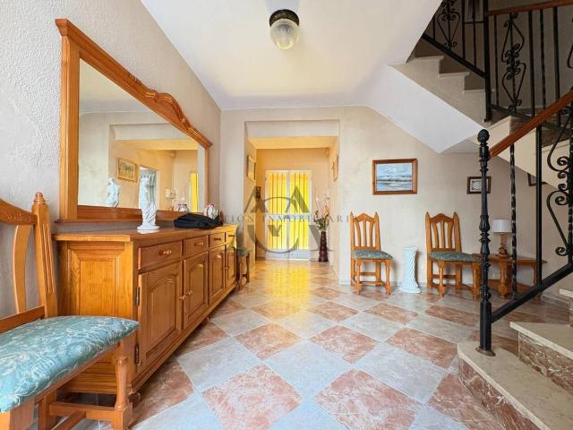 Chalet en venta en Zona 2 (Centro y San Francisco), Lucena