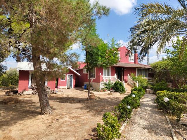 Villa en venta en Las Torres De Cotillas