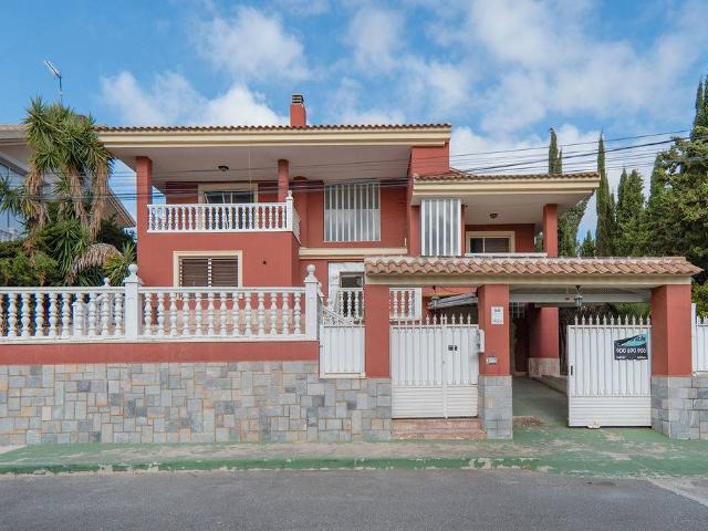 Villa en venta en Las Torres De Cotillas