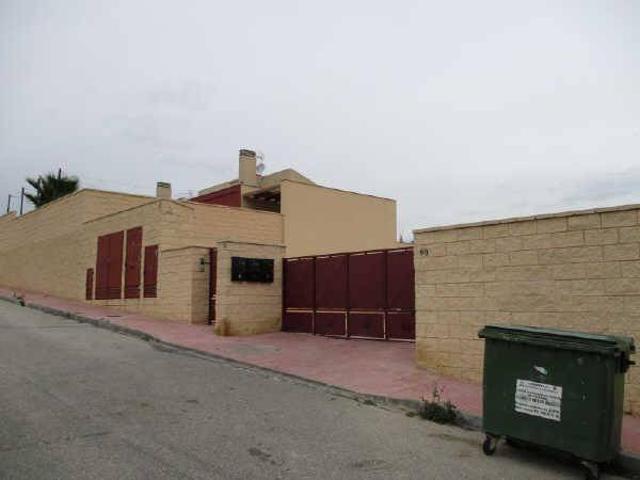 Chalet en venta en Las Torres De Cotillas
