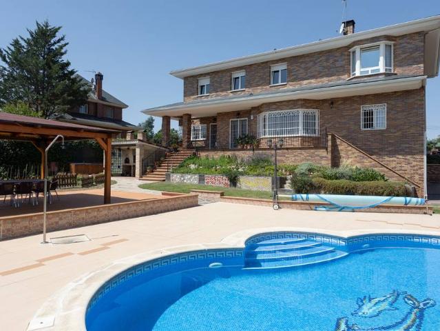 Chalet en venta en Villanueva Del Pardillo, Madrid