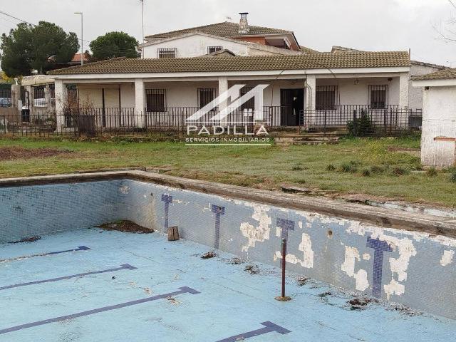 Villa en venta en Las Ventas De Retamosa