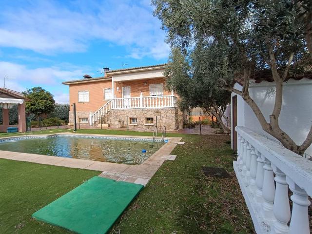Chalet en venta en Las Ventas De Retamosa, Toledo