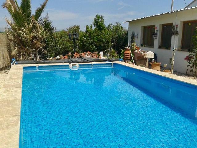 Chalet en venta en l'Alt Vinalopó / El Alto Vinalopó, Valencia