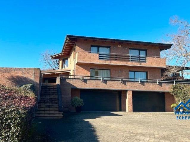 Villa en venta en Laukiz, Elexalde