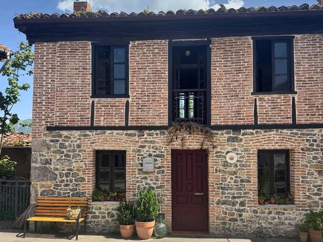Chalet en venta en La Chalana, Laviana