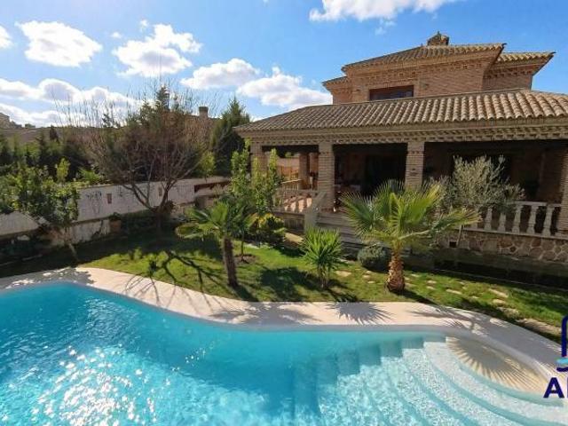 Chalet en venta en Layos, Castilla-La Mancha