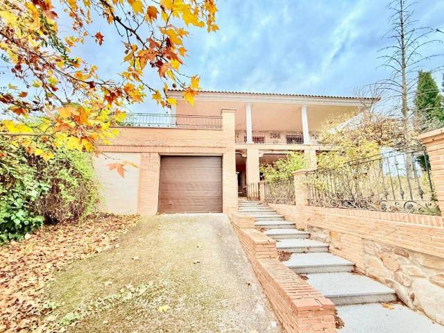 Chalet en venta en Layos, Castilla-La Mancha