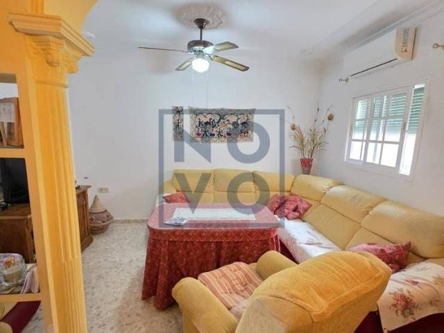 Chalet en venta en Lebrija, Andalucía