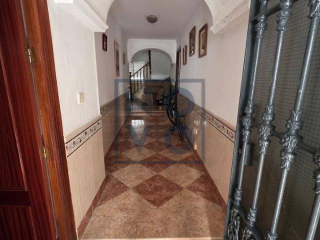 Chalet en venta en Lebrija, Andalucía