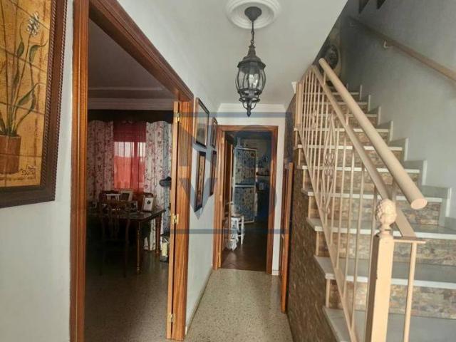 Chalet en venta en Lebrija, Andalucía