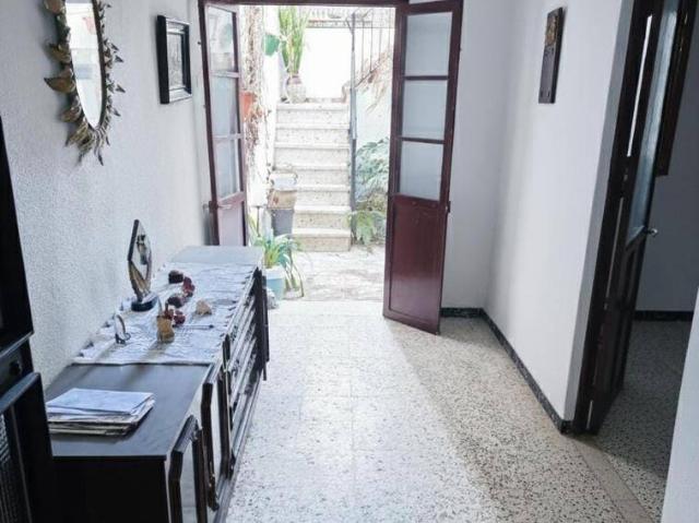 Chalet en venta en Lebrija, Andalucía