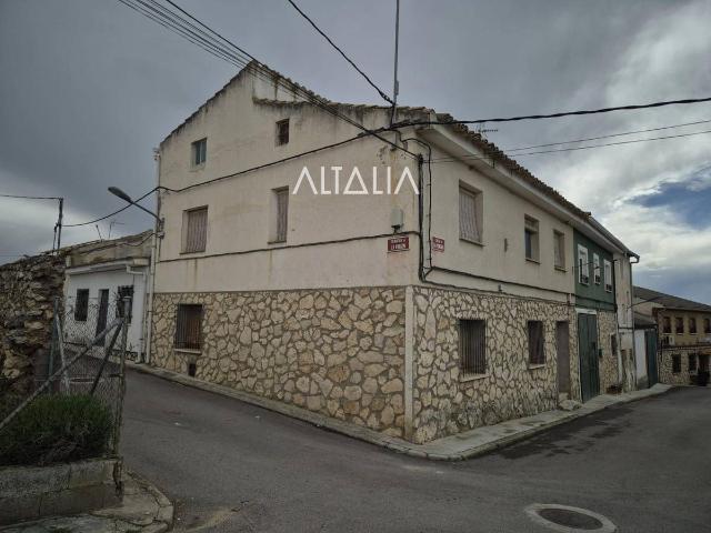 Villa en venta en Leganiel