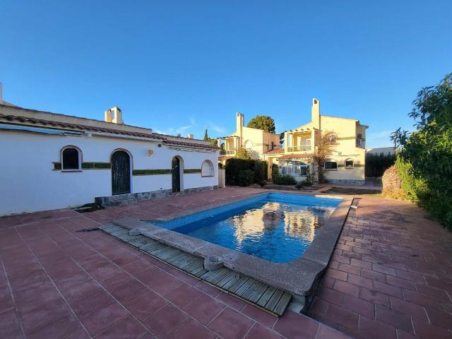 Chalet en venta en Baix Ebre, Catalunya