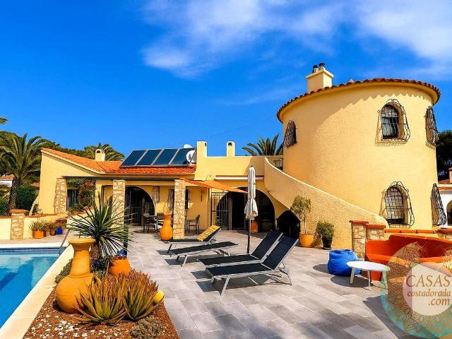 Villa en venta en L'ametlla De Mar