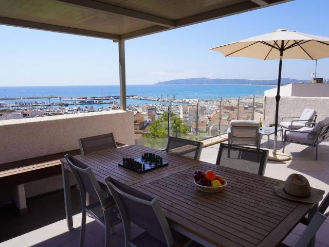 Villa en venta en Torroella De Montgrí