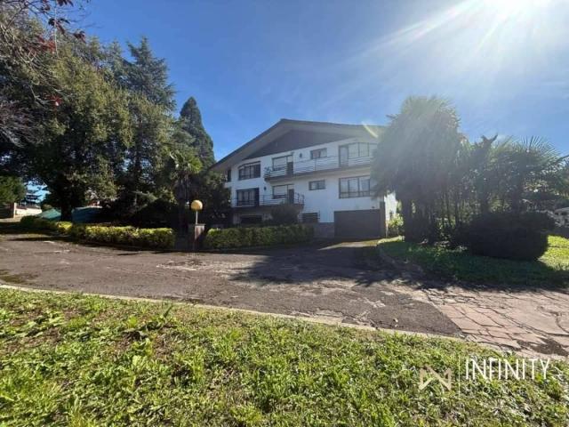 Chalet en venta en Lezama, Guipúzcoa