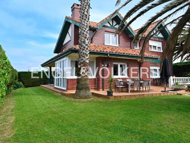 Chalet en venta en Barcenilla, Piélagos