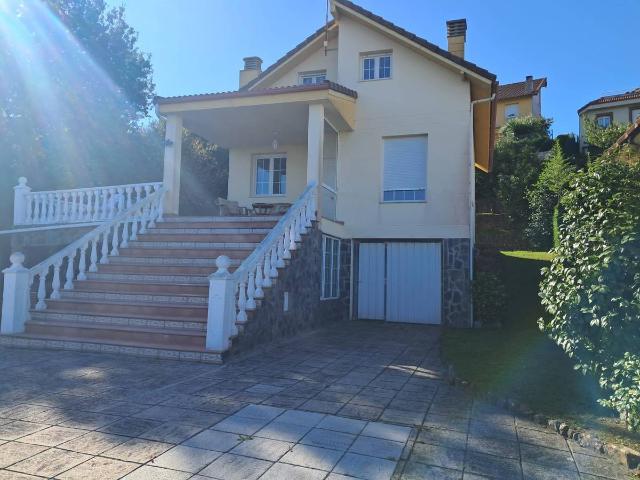Chalet en venta en Limpias, Cantabria