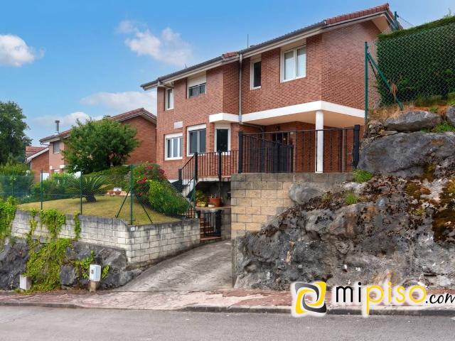 Chalet en venta en Limpias, Cantabria