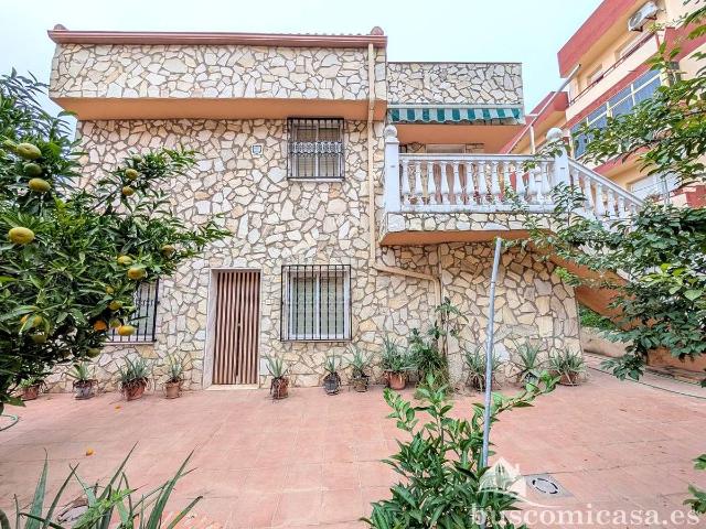 Chalet en venta en Linares, Andalucía