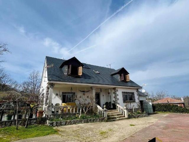 Chalet en venta en Linares De Riofrío, Castilla y León