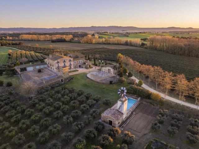 Chalet en venta en Cantallops, Gironès