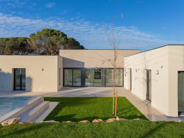 Villa en venta en Llagostera, Cantallops