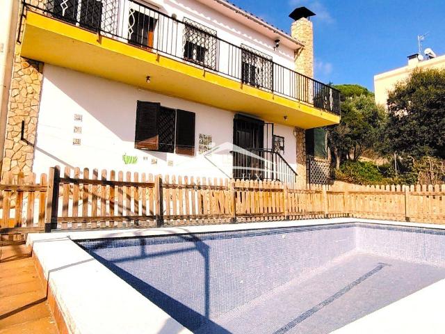 Villa en venta en Llagostera, Cantallops