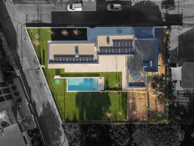 Chalet en venta en Cantallops, Gironès