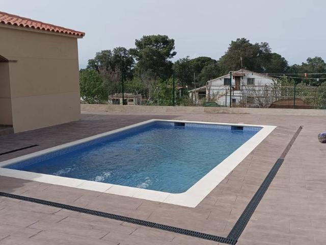 Villa en venta en Llagostera, Cantallops
