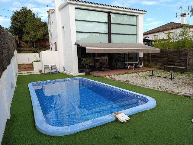 Villa en venta en Llagostera, Cantallops