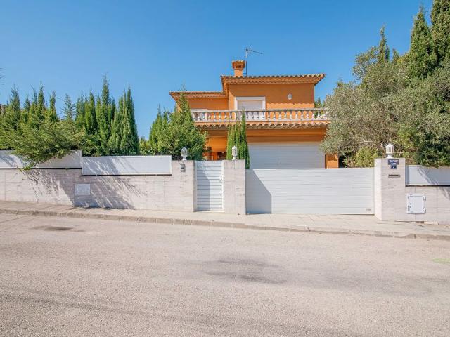 Villa en venta en Llagostera, Cantallops