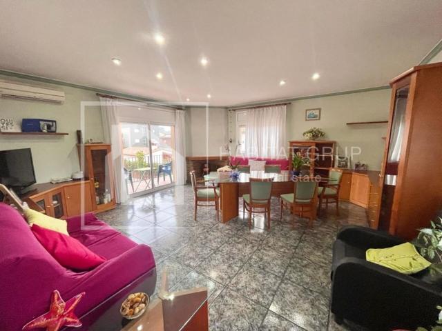 Villa en venta en Llagostera, Cantallops