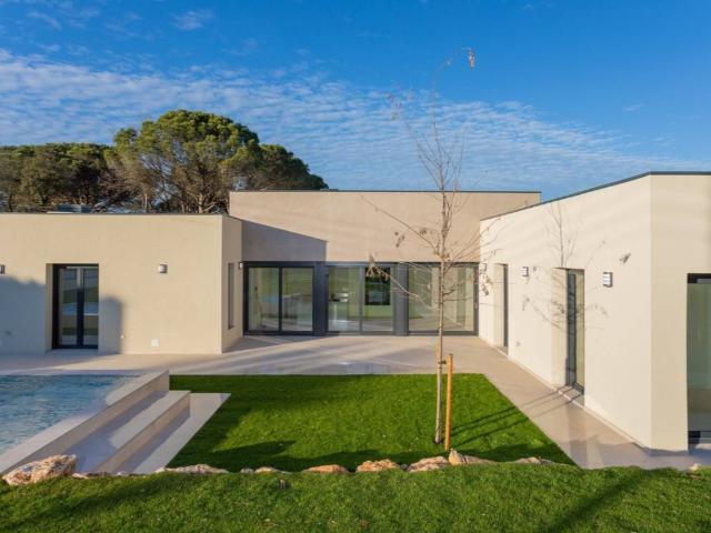 Villa en venta en Llagostera, Cantallops