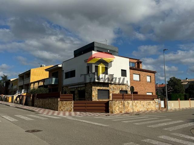 Villa en venta en Llagostera, Cantallops