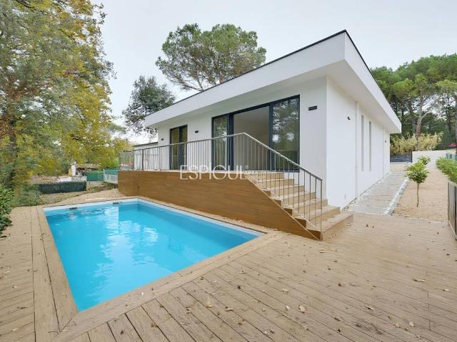Chalet en venta en Cantallops, Gironès