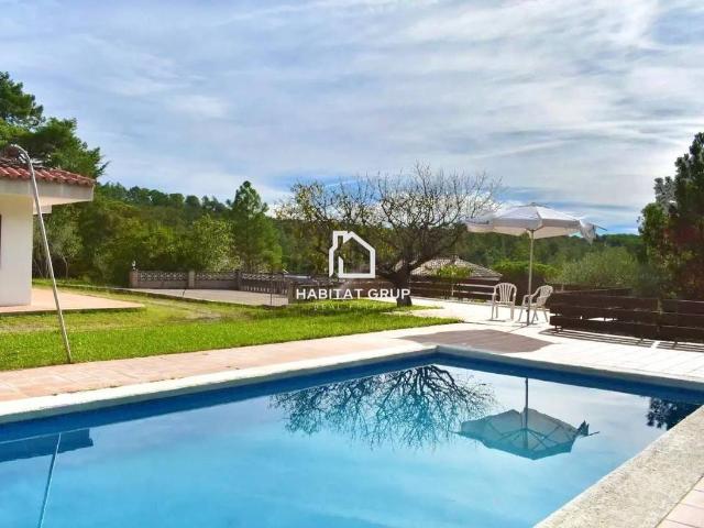 Villa en venta en Llambilles, la Carretera