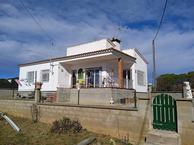 Villa en venta en Llambilles, la Carretera