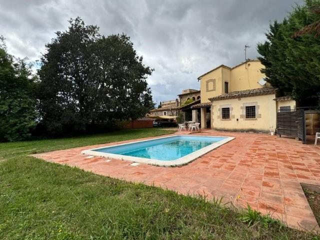 Villa en venta en Llambilles, la Carretera