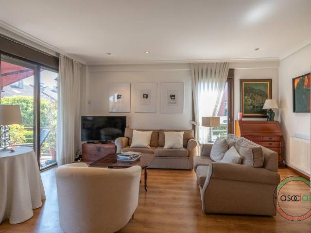 Villa en venta en Llanera, Santa Cruz de Llanera