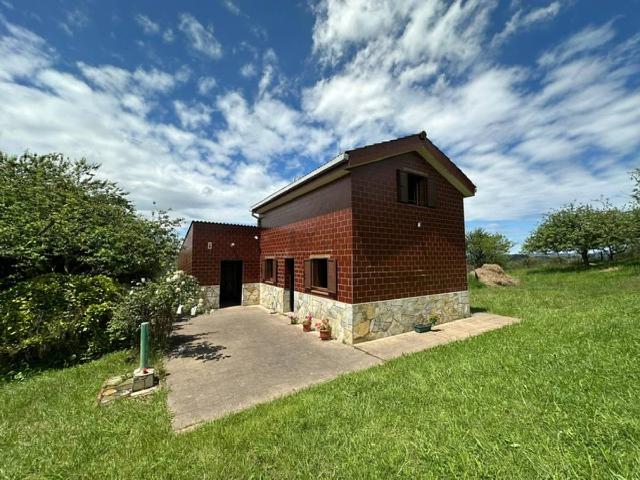 Villa en venta en Llanera, Santa Cruz de Llanera