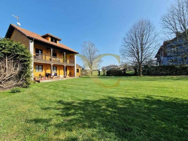 Chalet en venta en Llanes, Asturias