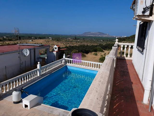 Chalet en venta en Llaurí, Valencia