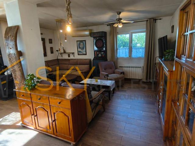 Chalet en venta en Llombai, Valencia