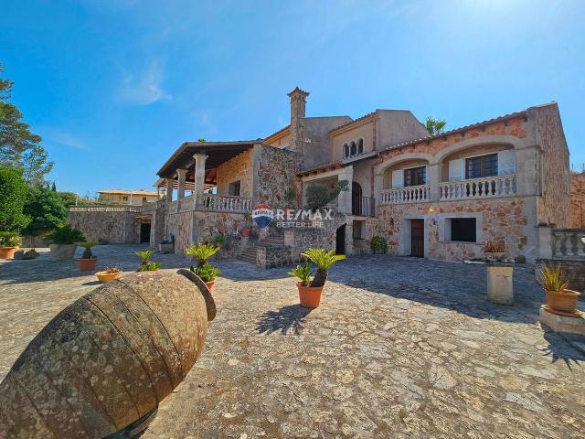 Villa en venta en Lloret De Vistalegre